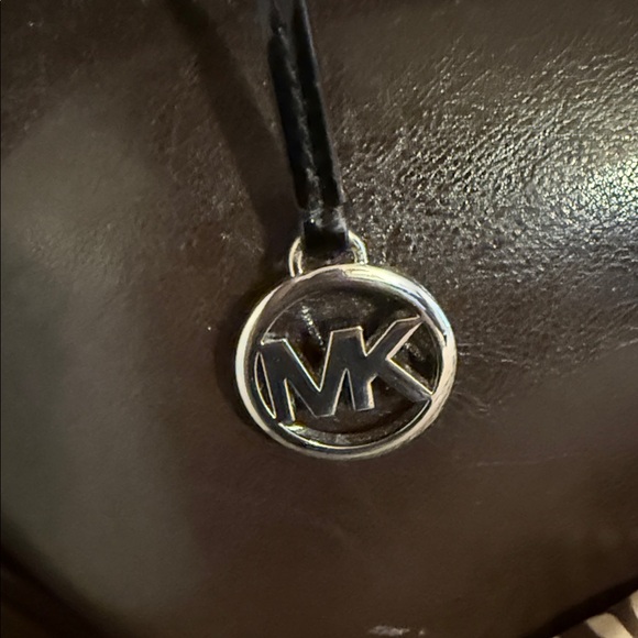 Michael Kors Black Leather MK Charm - Picture 4 of 6